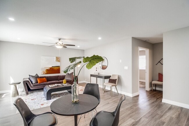 Photo - The Royal of Rancho Penasquitos