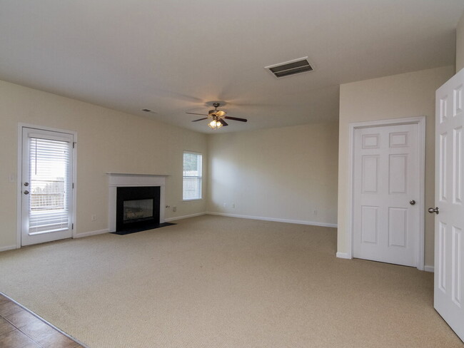 Photo - 4215 Pointe Vecchio Cir