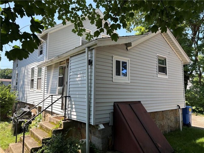 10 Robinson St Unit A