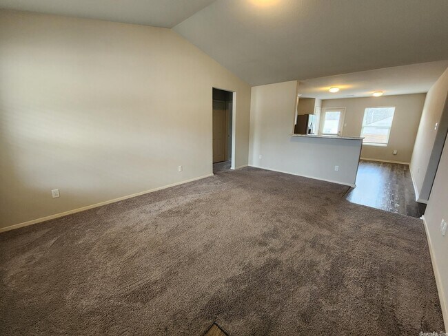 Photo - 2405 Vivian Dr