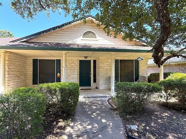 3904 Cadoz Ct