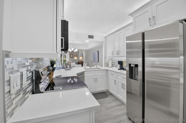 23249 Barwood Ln N Unit 305