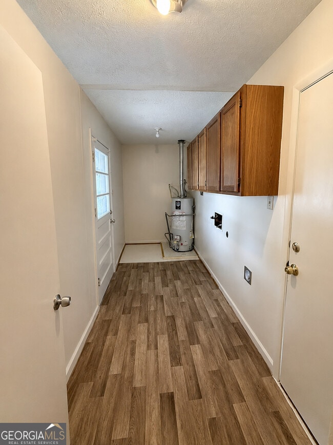 3543 Meadowview Ct
