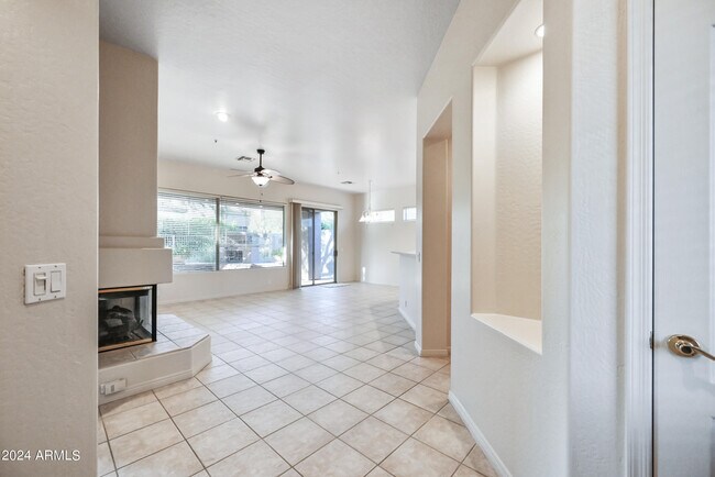 Photo - 6572 Shooting Star Way