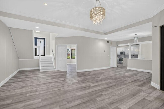 Photo - 11908 Glenmore Dr
