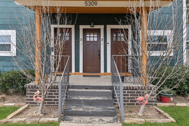 Photo - 5309 Avenue I Unidad 1