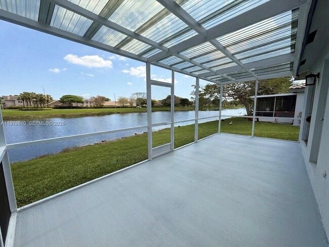 Photo - 611 208th Cir