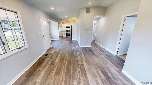 Photo - 222 Dupont Ave