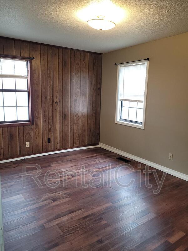 Photo - 116 Eastlawn Dr