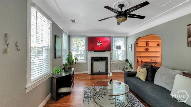 Photo - 202 Columbus Dr