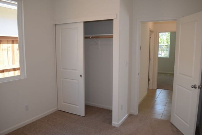 Photo - 1429 Cheetah St