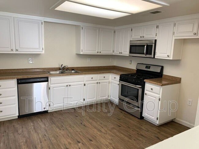 Photo - 4008 W Meadow Ave