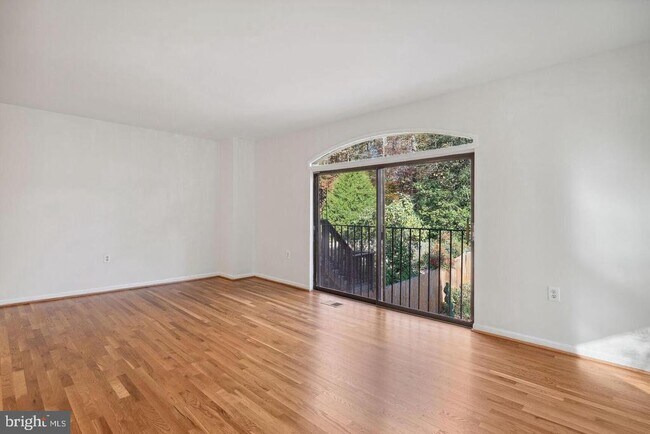 Photo - 10855 Deborah Dr