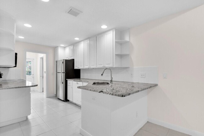 Photo - 3183 E Community Dr