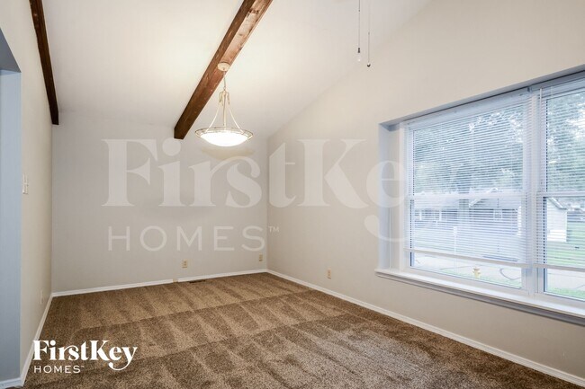 801 Boleyn Pl