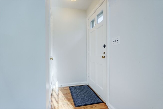 Photo - 15 Maple St