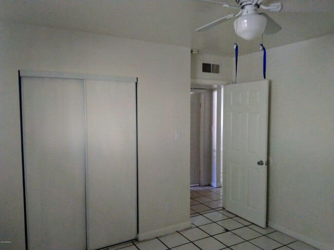 Photo - 2133 W Adams St