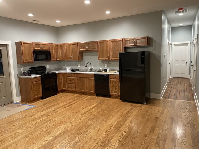 Kitchen area. - 204 E Broadway Ave Apartments Unit B