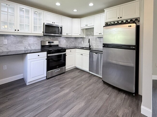 Photo - 19 Fernview Ave Unit 6