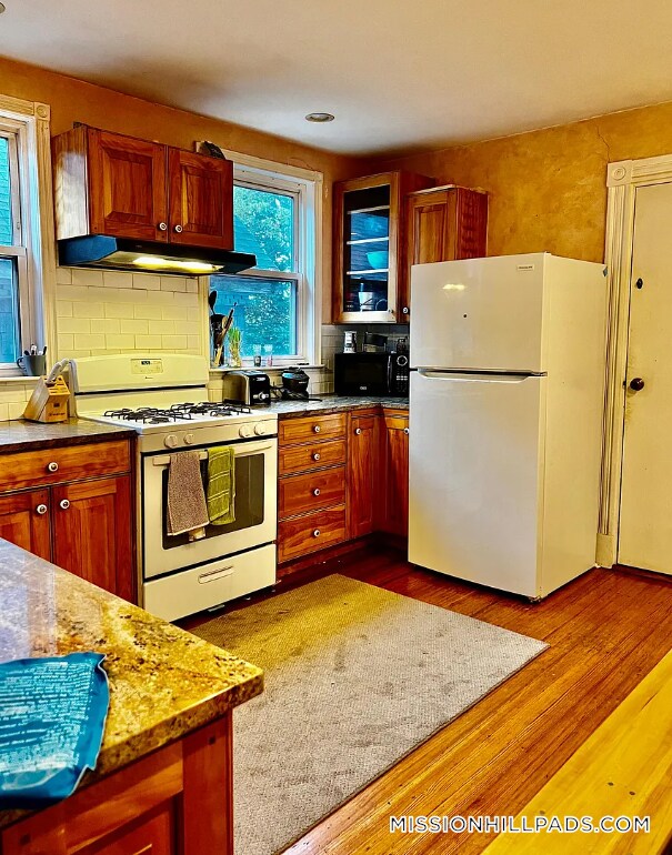 Photo - 10 Sachem St Unit 3