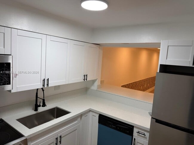 Building Photo - 20520 NW 15th Ave Unit # 224