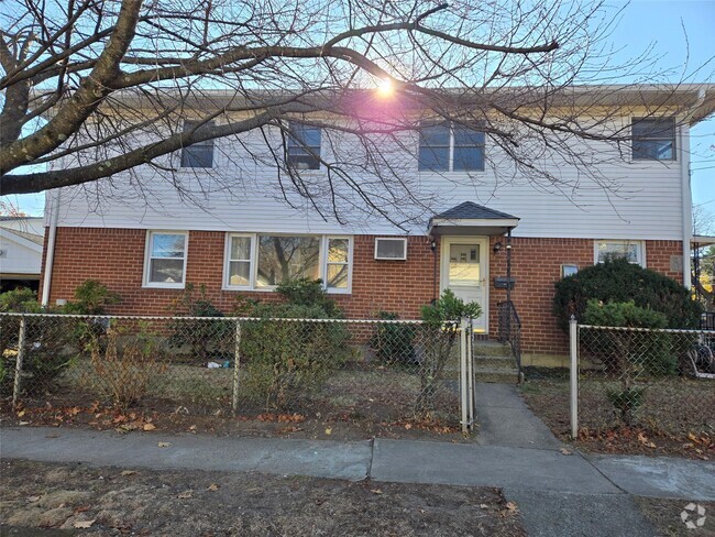 Building Photo - 38 Kirkwood Rd Unit #A (1st fl) Rental