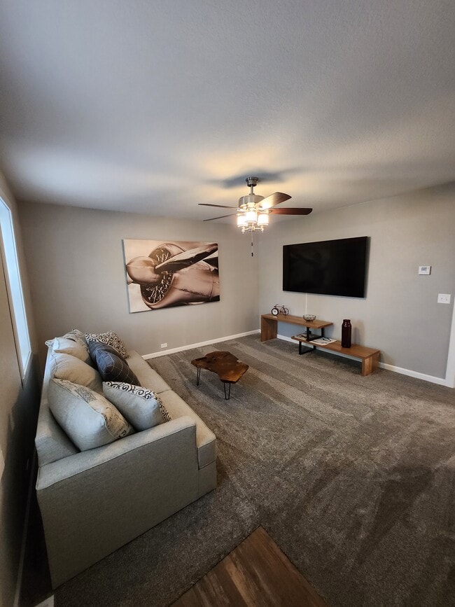 Building Photo - 450 Platt St