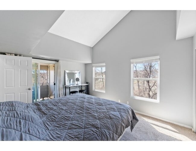 Photo - 12024 W Cross Dr Unit 206