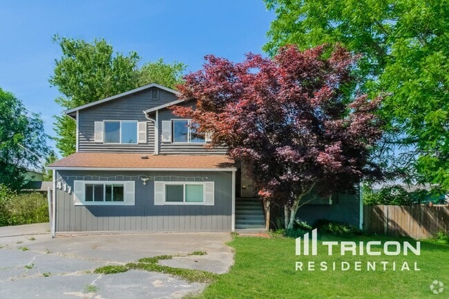 Building Photo - 417 4th Ave S Rental