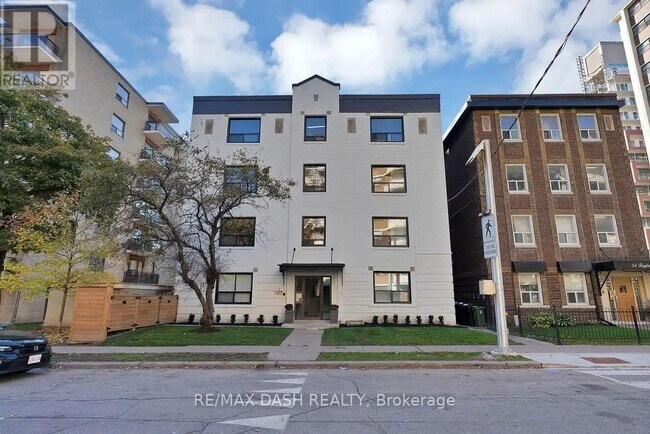 Photo - 50 Raglan Ave Unit 5