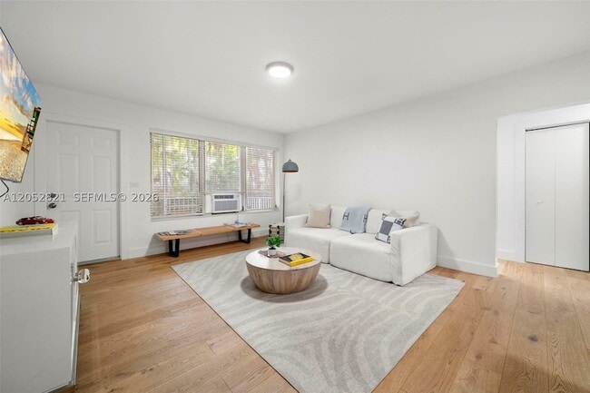 1125 99th St Unit 9
