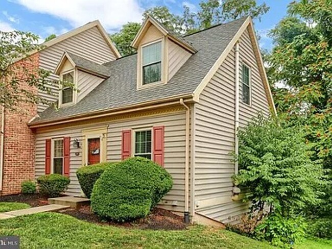 1724 Josiah Chowning Way