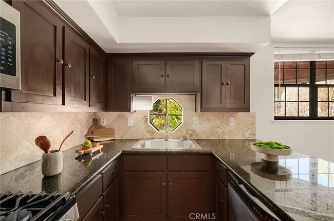 Photo - 698 S Berendo St Unit 206