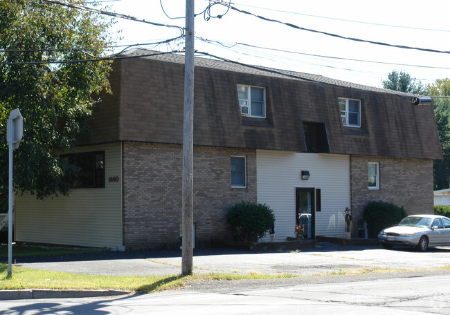 Photo - 1660 Central Ave Apartments