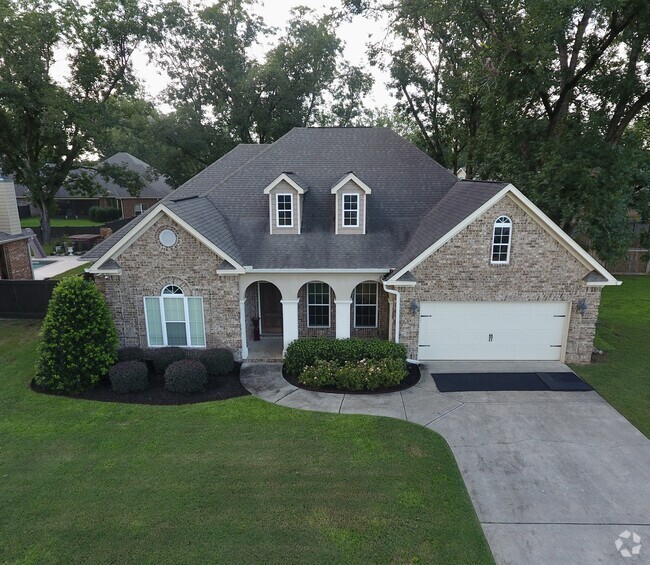 Building Photo - 208 Red Hawk Pointe Rental