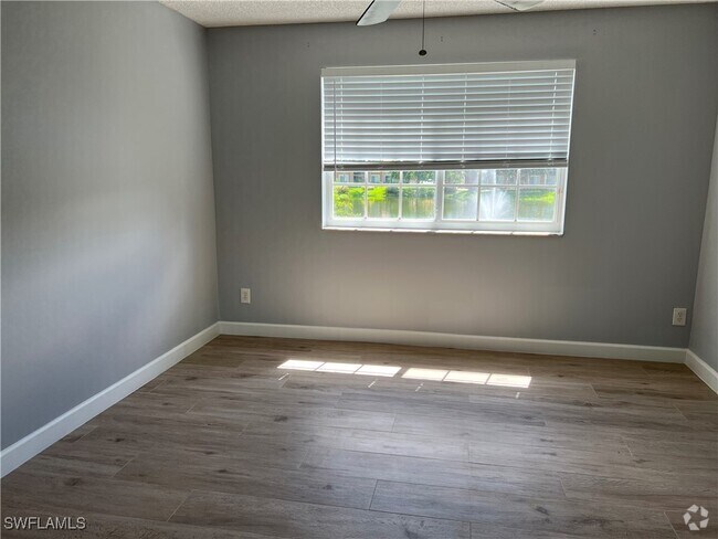 Building Photo - 1205 Wildwood Lakes Blvd Unit 5-204 Rental