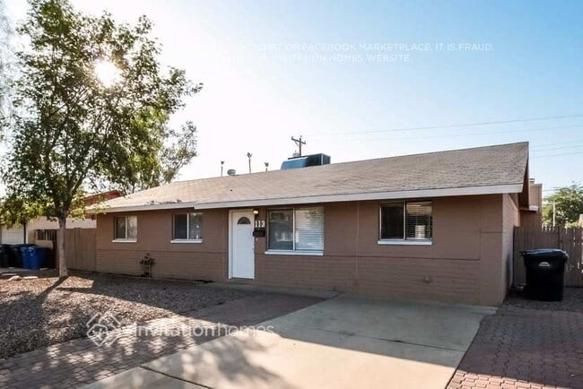 Photo - 113 E Garnet Ave