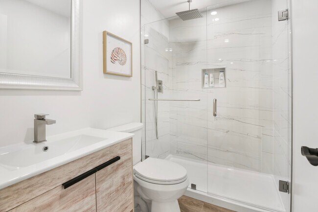 Photo - 898 SE 2nd Pl Unit 3