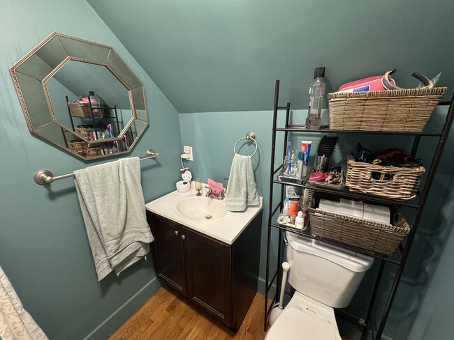 Photo - 79 Gainsborough St