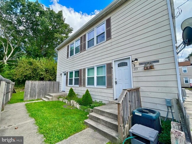 Building Photo - 213-215 Black Horse Pike Rental