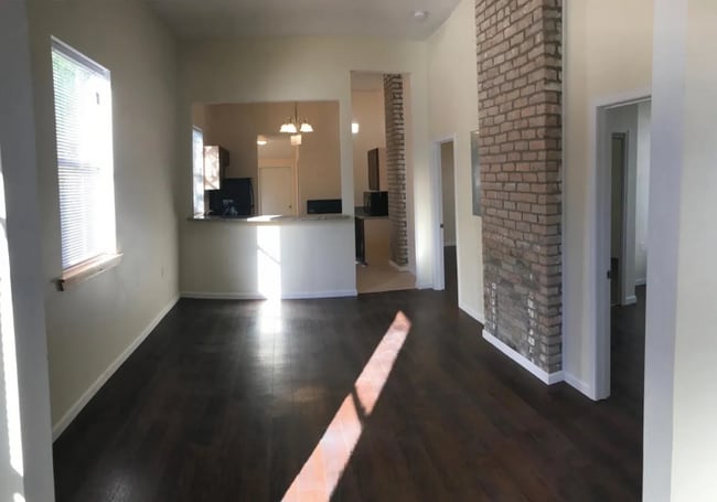 Photo - 2721 Second St