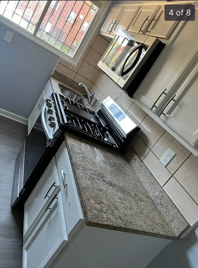 Photo - 5225 Dix St NE Unit 102
