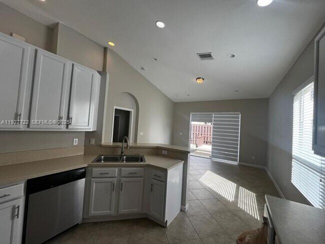 Photo - 2219 Portofino Ave