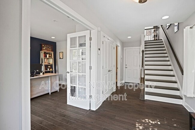 Photo - 2910 Pinebrook Rd