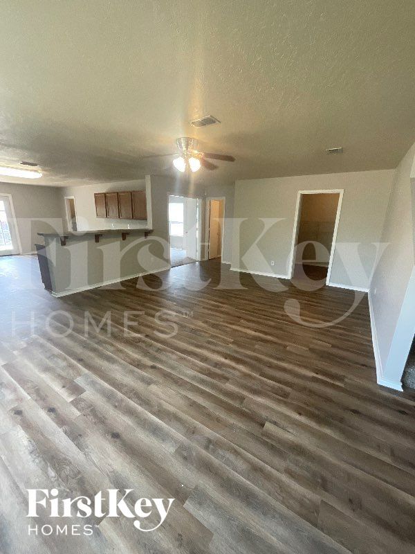 Photo - 3502 Sage Meadow