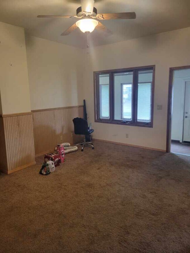 Photo - 321 Juneau St