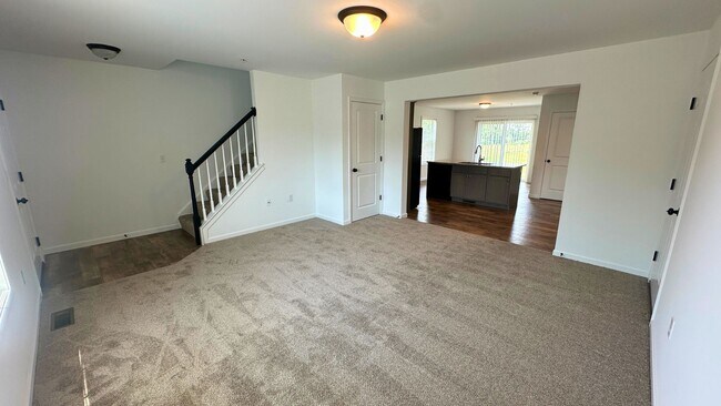 Photo - 429 Masonic Dr