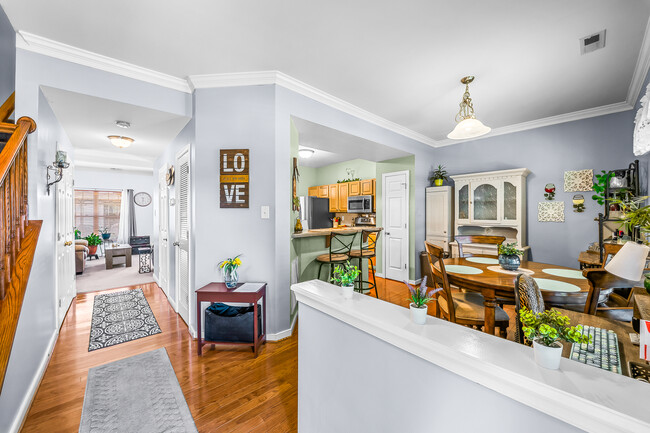 Photo - 958 Wellston Ct