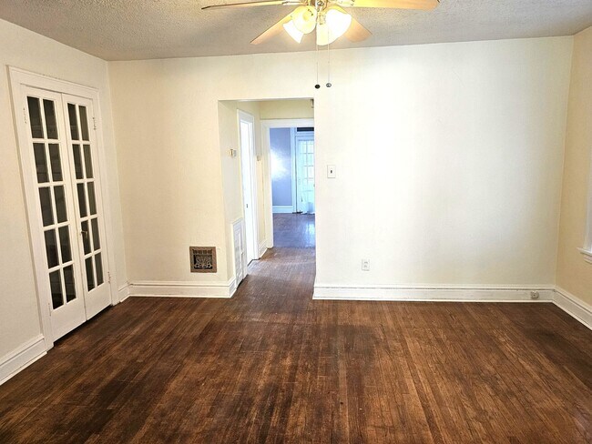 Photo - 4953 Holly Hills Ave Unit 4953A (2F)