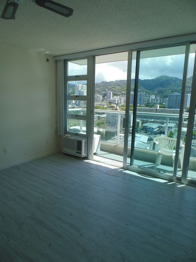 Photo - Newly renovated 1 bedroom, 1 bath, 1 parking in Makiki!